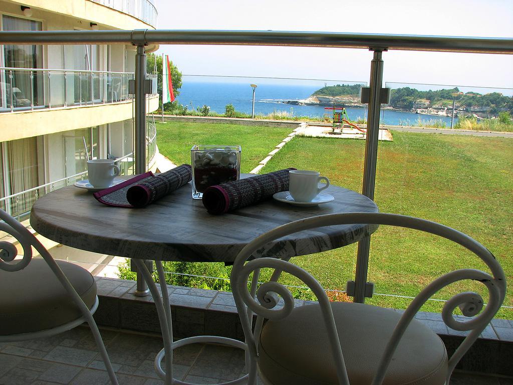 Two-Bedroom Apartment Donika Царёво Экстерьер фото